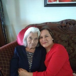 Meet your Posher, Flora